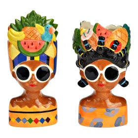 Frau mit Obst Vase