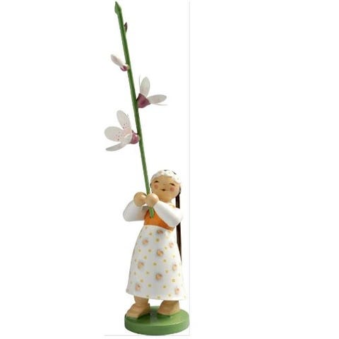 Fille à la fleur de cerisier