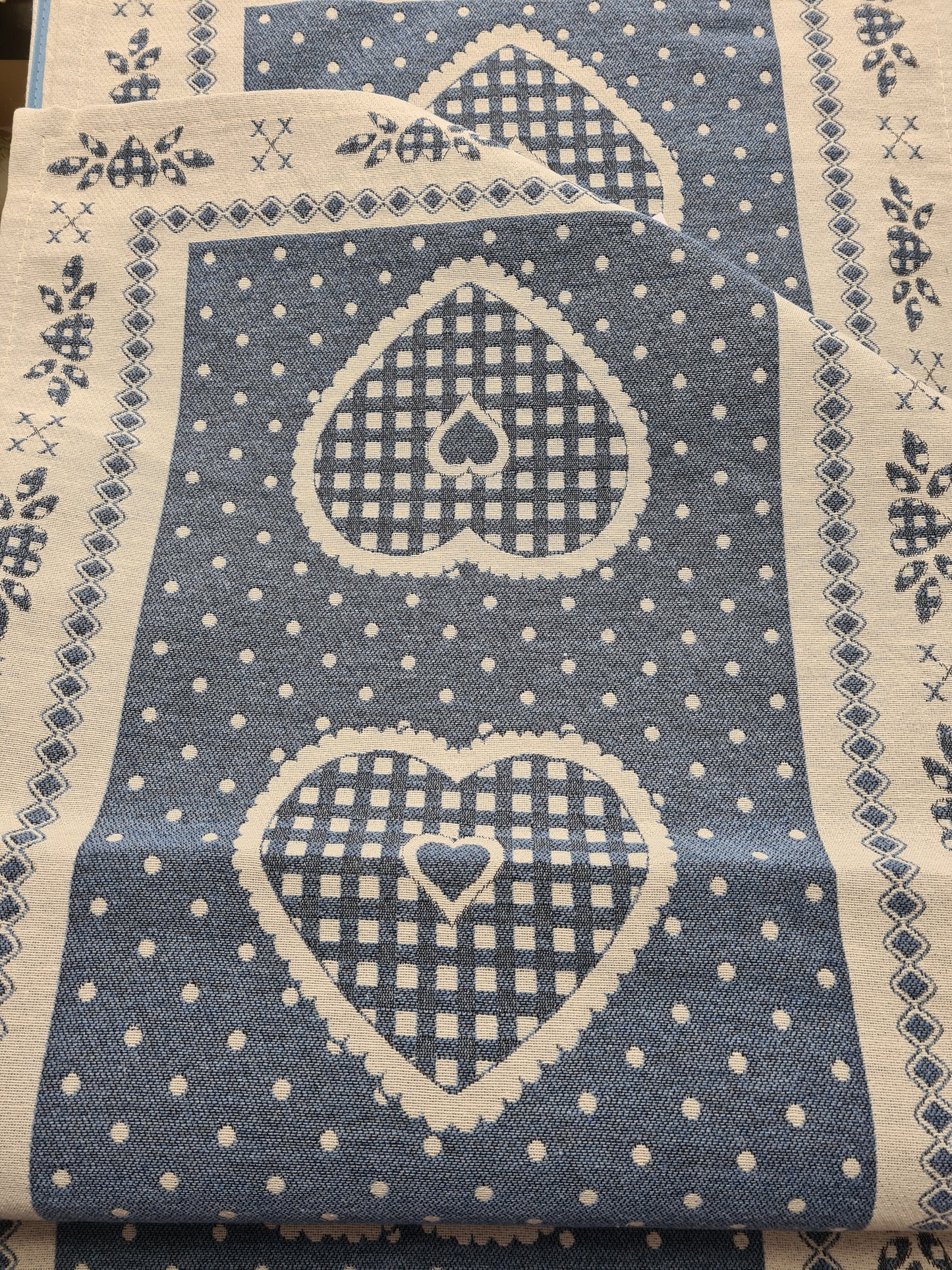 Table linen heart blue