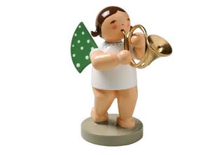 Angel with french horn