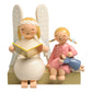 Marguerite ange sur banc avec fille